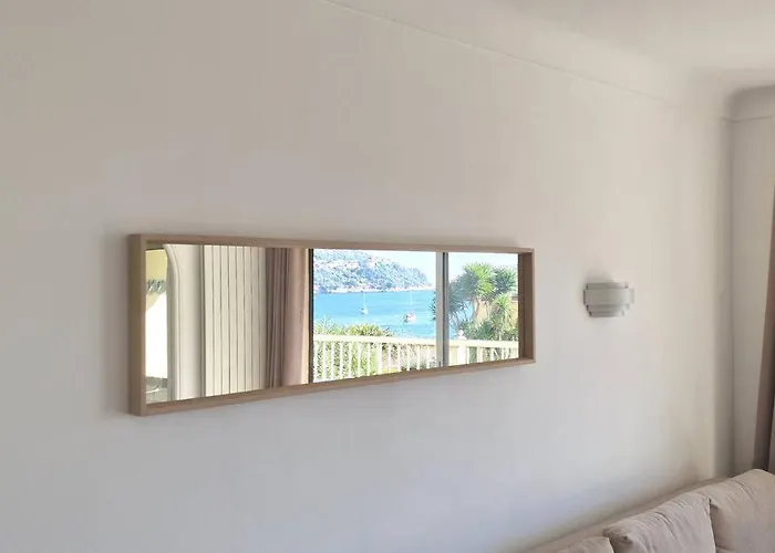La De Saint-jean-cap-ferrat, Vue Et Acces *