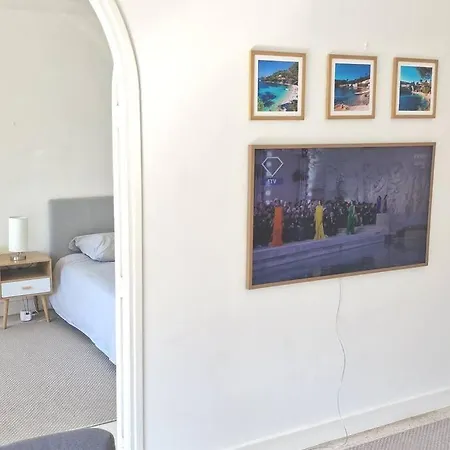 La De Saint-jean-cap-ferrat, Vue Et Acces Saint-Jean-Cap-Ferrat