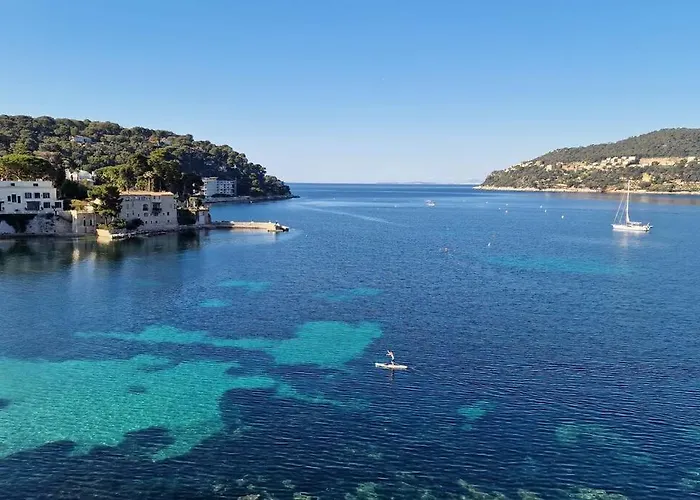 La De Saint-jean-cap-ferrat, Vue Et Acces * Сен-Жан-Кап-Ферра