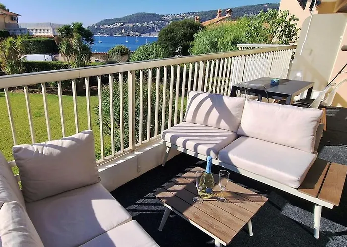 La De Saint-jean-cap-ferrat, Vue Et Acces *