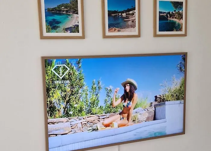 La De Saint-jean-cap-ferrat, Vue Et Acces Апартаменты *